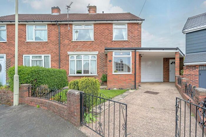 3 Bedroom Semi-Detached House For Sale In Lyndon Close, Sedgley, DY3