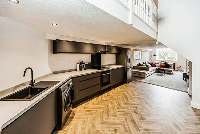 2 Bedroom Flat For Sale In Rishworth Mill Lane, Rishworth, Sowerby Bridge, HX6