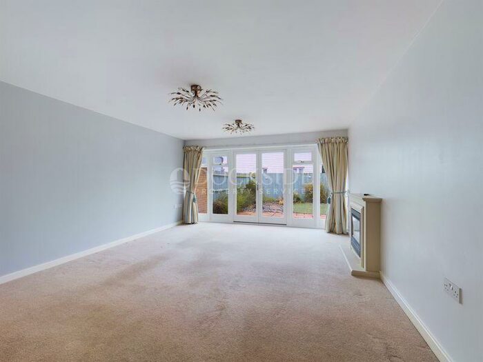 3 Bedroom House To Rent In Branta Fields, Rochester, ME3