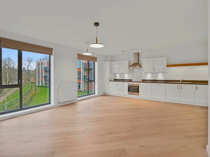 1 Bedroom Flat To Rent In Iron Railway Close, Coulsdon, CR5