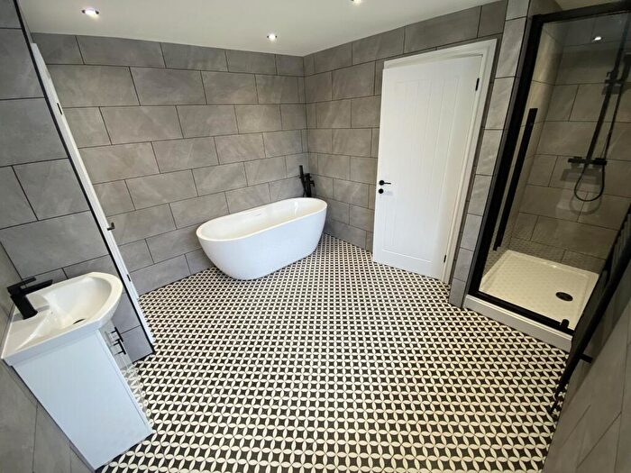 4 Bedroom Detached House For Sale In Walters Road, Llansamlet, Swansea, City And County Of Swansea., SA7