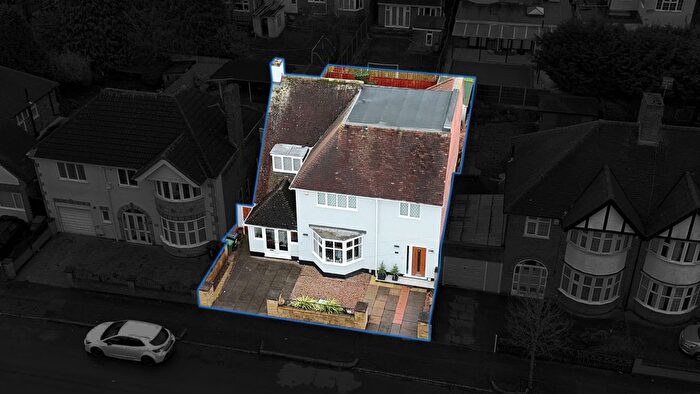 4 Bedroom Detached House For Sale In Withcote Avenue, Leicester, Leicestershire, LE5