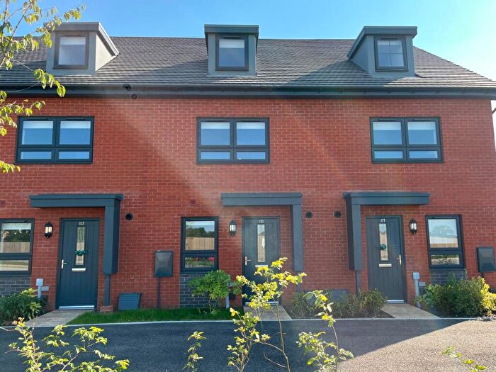 3 Bedroom House To Rent In White Lias Way, Lighthorne, CV33