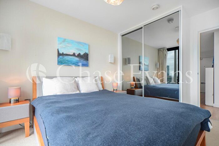 1 Bedroom Apartment For Sale In Stratosphere Tower, Great Eastern Road, Stratford, E15