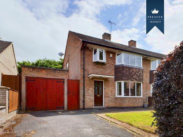 3 Bedroom houses for sale in Merrill Way, DE24, Derby