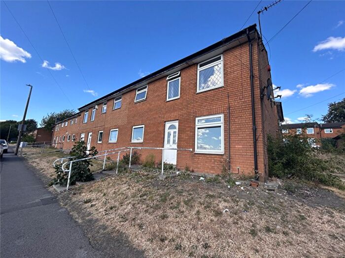 2 Bedroom Flat For Sale In Heckmondwike Road, Dewsbury, West Yorkshire, WF13