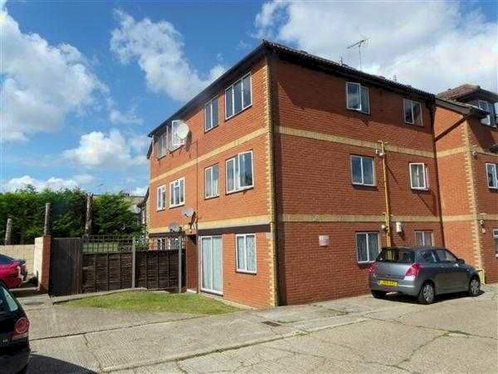 1 Bedroom Flat To Rent In Essex Road, Gravesend, DA11