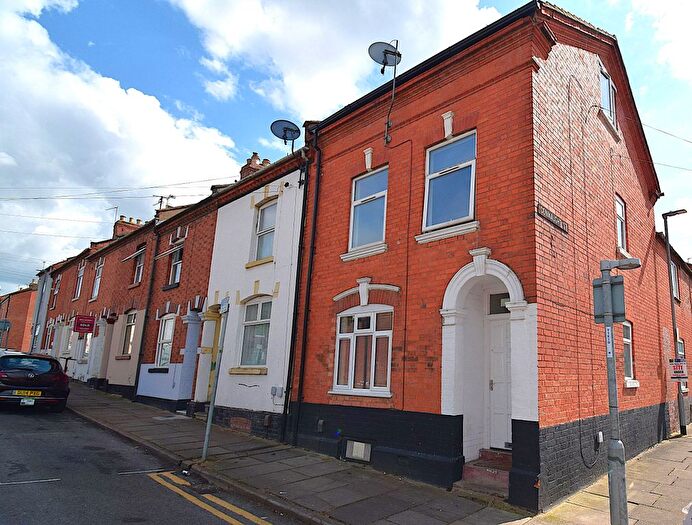 3 Bedroom Terraced House To Rent In Charles Street, Northampton, NN1