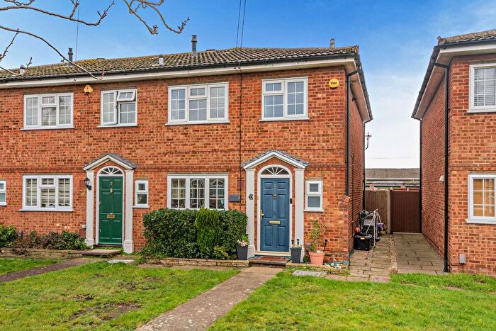 3 Bedroom Property For Sale In Wentworth Close, Ashford, TW15