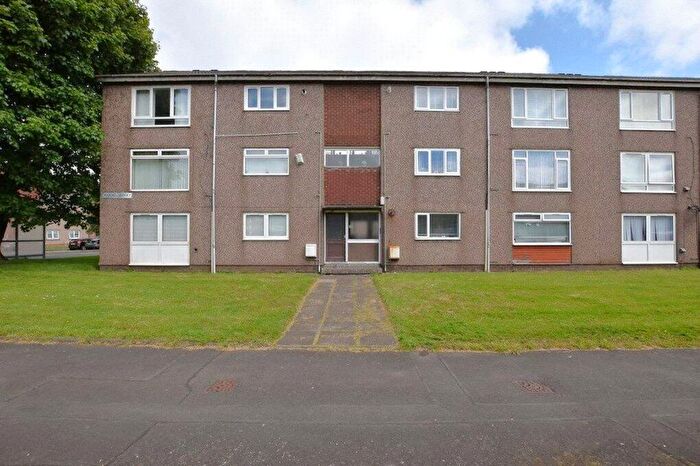 2 Bedroom Flat To Rent In Caravelle Way, Renfrew, PA4
