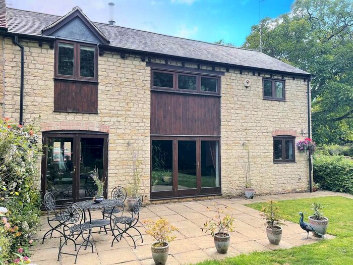 4 Bedroom Semi-Detached House For Sale In Old Road, Long Compton, CV36