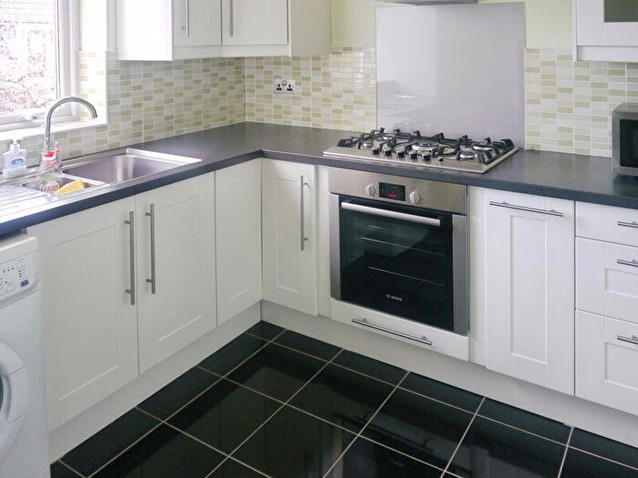 2 Bedroom End Of Terrace House To Rent In Spring Garden Lane, Newcastle Upon Tyne, NE4