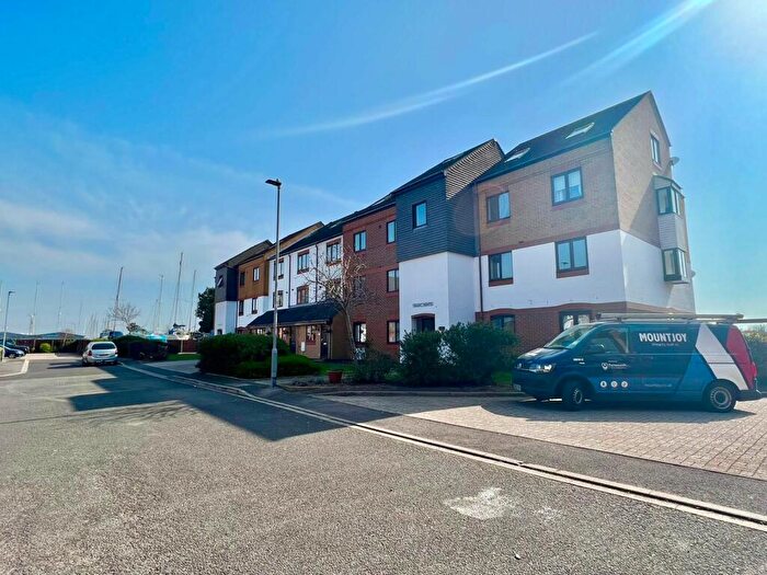 2 Bedroom Apartment To Rent In Horse Sands Close, Eastney, PO4