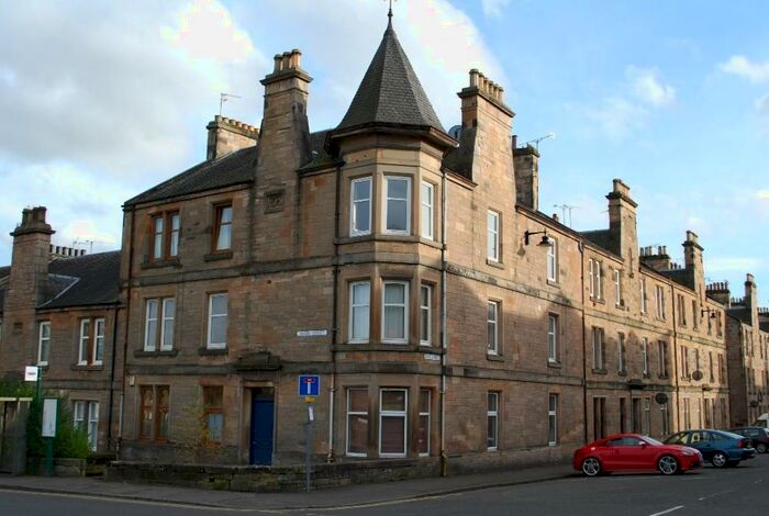 2 Bedroom Flat To Rent In F Union Street, Stirling, FK8