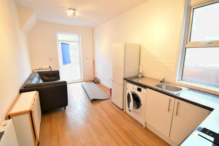 2 Bedroom Apartment To Rent In Walsgrave Road, Coventry, CV2