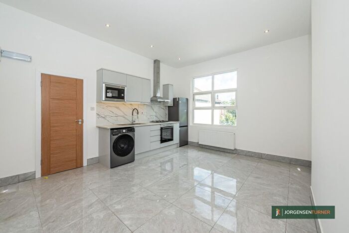 Studio To Rent In Shoot Up Hill, London, NW2