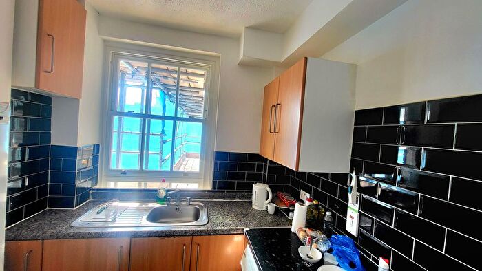 1 Bedroom Flat To Rent In Britannia Street, London, WC1X