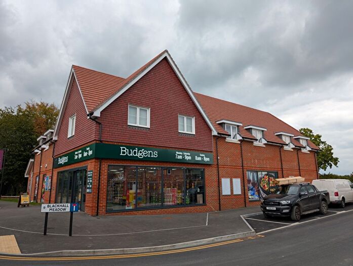 1 Bedroom Flat For Sale In Blackhall Meadow, Loxwood, RH14