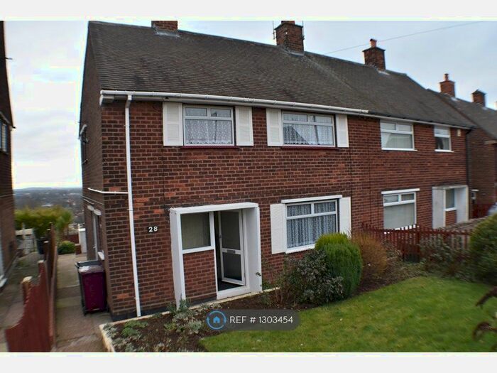3 Bedroom Semi-Detached House To Rent In Slant Lane, Shirebrook, Mansfield NG20