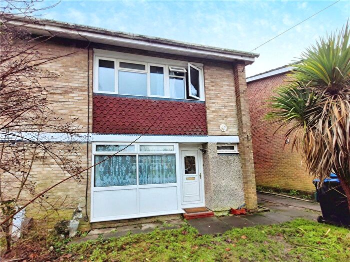 4 Bedroom Semi-Detached House To Rent In Cherrywood Avenue, Englefield Green, Egham, Surrey, TW20