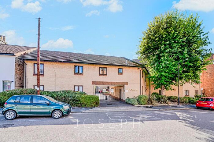 2 Bedroom Apartment For Sale In St. Georges Street, Ipswich, IP1