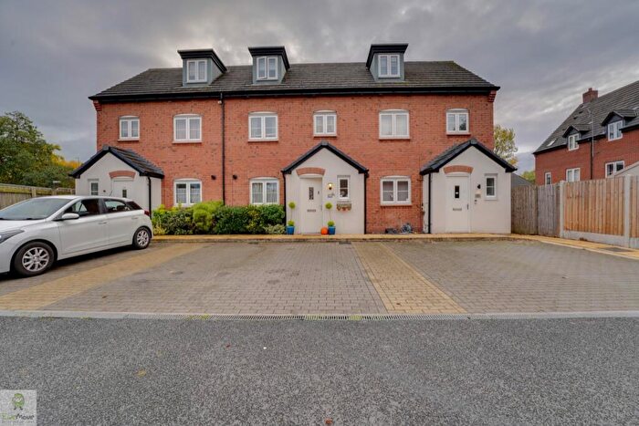 3 Bedroom Town House For Sale In Pearl Brook Avenue, Stafford, Staffordshire, ST16