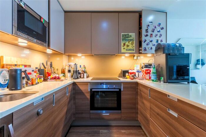 1 Bedroom Apartment For Sale In East Drive, Beaufort Park, Colindale, NW9