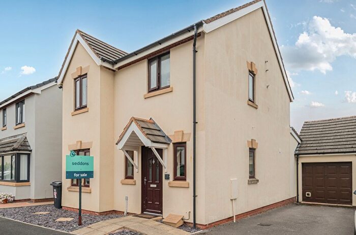 4 Bedroom Detached House For Sale In Foxglove Chase, Willand, Cullompton, Devon, EX15