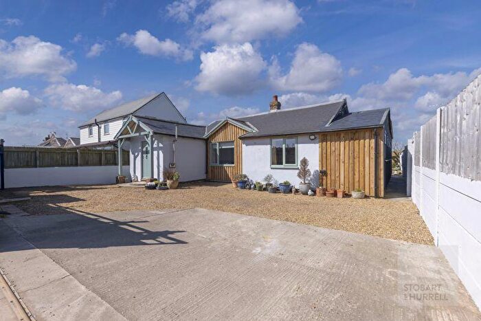 4 Bedroom Detached Bungalow For Sale In Timber Lodge, Walcott, Norfolk, NR12