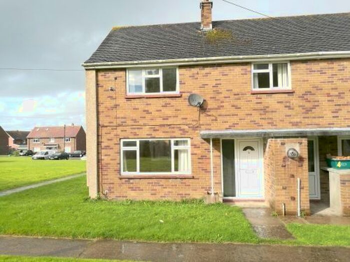 3 Bedroom End Of Terrace House To Rent In Rowan Grove, St Athan CF62