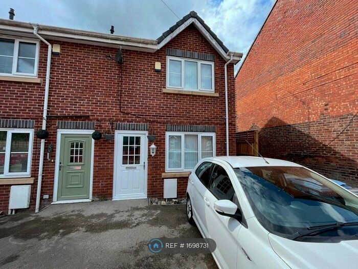 3 Bedroom End Of Terrace House To Rent In Mather Road, Eccles, Manchester, M30