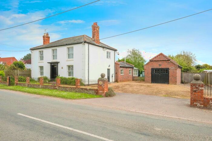 4 Bedroom Detached House For Sale In The Street, Lessingham, Norwich, NR12