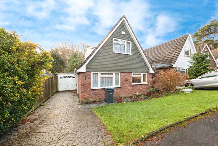3 Bedroom Detached House For Sale In Adrian Croft, Birmingham, West Midlands, B13