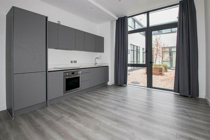 1 Bedroom Flat To Rent In Capital Drive, Linford Wood, MK14