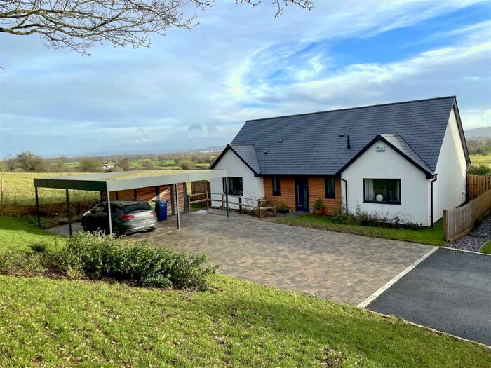 3 Bedroom Detached Bungalow For Sale In Minsterworth, GL2