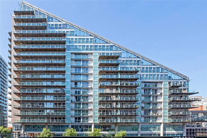 1 Bedroom Flat For Sale In Clowes Street, Salford, Greater Manchester, M3