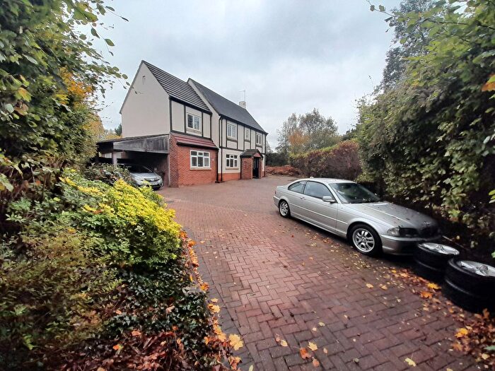 5 Bedroom Detached House For Sale In The Linkway, Sutton, SM2