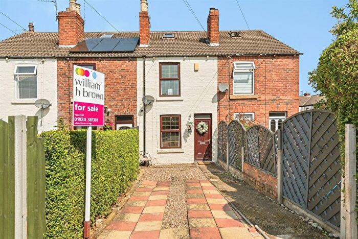 2 Bedroom Terraced House For Sale In Primrose Lane, Calder Grove, Wakefield, WF4