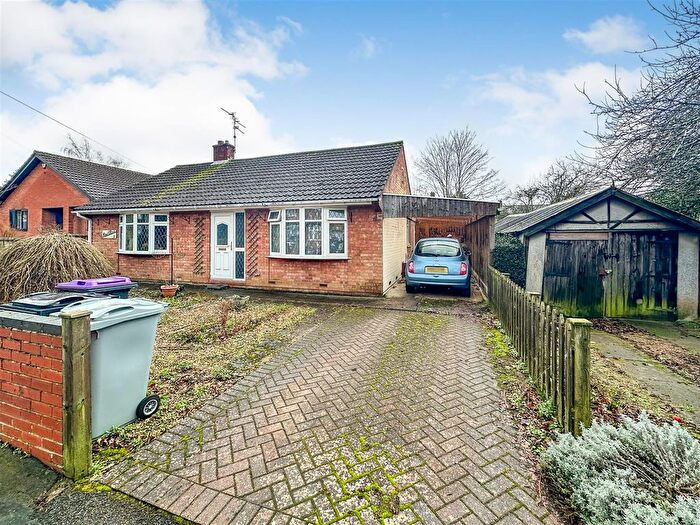 2 Bedroom Bungalow For Sale In Tyson Close, Grantham, NG31