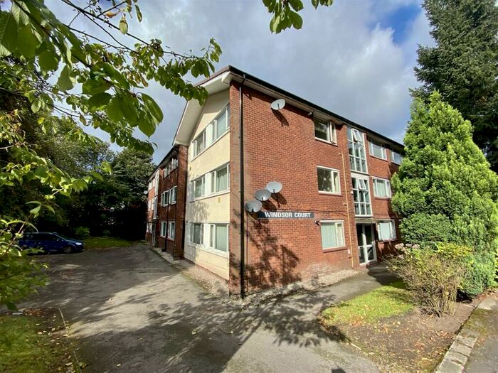 2 Bedroom Apartment To Rent In Windsor Court, Sale, M33