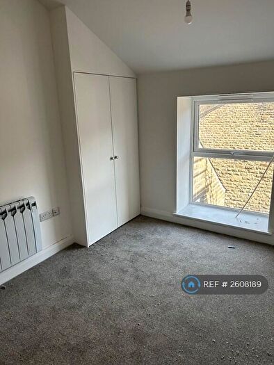 2 Bedroom Flat To Rent In Bury Road, Rawtenstall, Rossendale, BB4