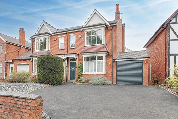 4 Bedroom Semi-detached House For Sale In Lordswood Road, Harborne, B17
