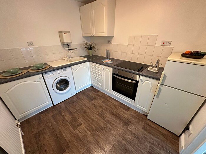 1 Bedroom Flat To Rent In Longley Lane, Northenden, Manchester, M22