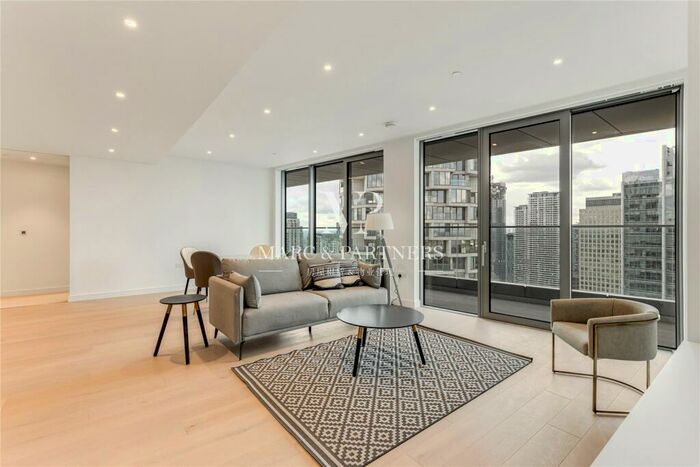 2 Bedroom Apartment To Rent In Park Drive, Canary Wharf, London, E14