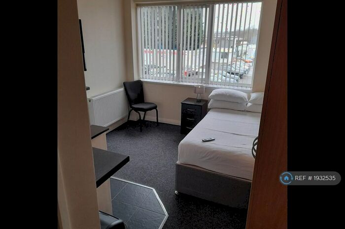 Studio To Rent In Liverpool Road, Newcastle Under Lyme, ST5