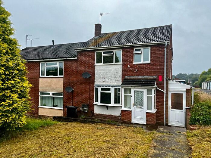 3 Bedroom Semi-Detached House To Rent In Viewfield Crescent, Sedgley, Dudley, DY3