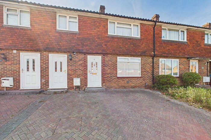3 Bedroom Terraced House For Sale In Moordale Avenue, Bracknell, Berkshire, RG42