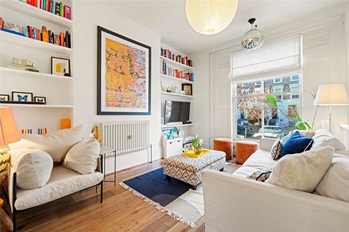 2 Bedroom Duplex For Sale In Almorah Road, Islington, London, N1