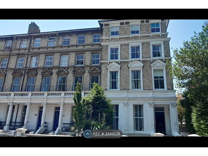 2 Bedroom Flat To Rent In St. Annes Road, Eastbourne, BN21