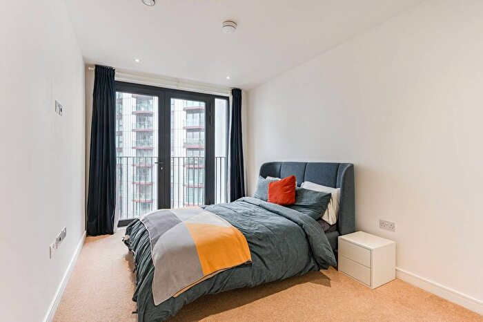 2 Bedroom Flat For Sale In Thomas York House, Woolwich Riverside, London, SE18